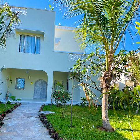 White Villa - Paparemo Beach Ватаму Екстер'єр фото