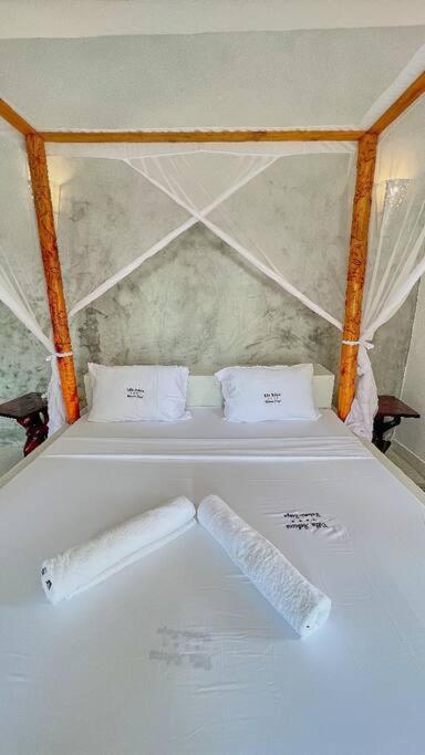 White Villa - Paparemo Beach Ватаму Екстер'єр фото