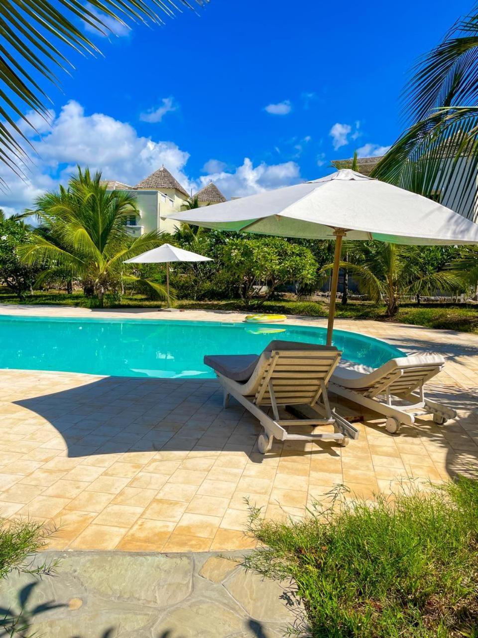 White Villa - Paparemo Beach Ватаму Екстер'єр фото