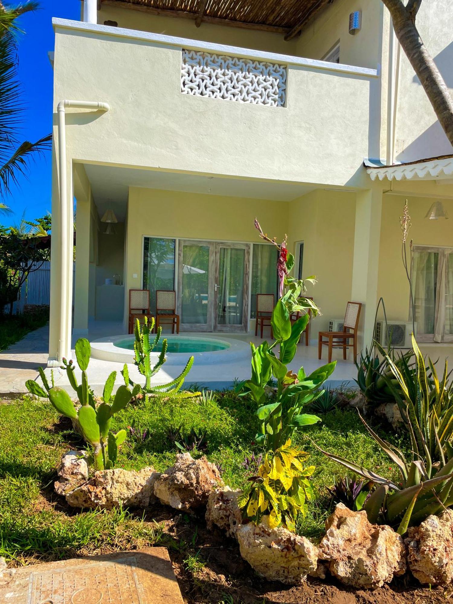 White Villa - Paparemo Beach Ватаму Екстер'єр фото